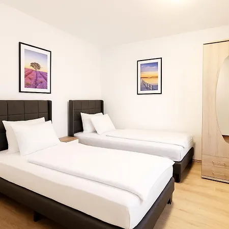 Grosses In Siegen-kreuztal Auch Fuer Monteure בית אירוח