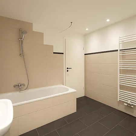 Grosses In Siegen-kreuztal Auch Fuer Monteure