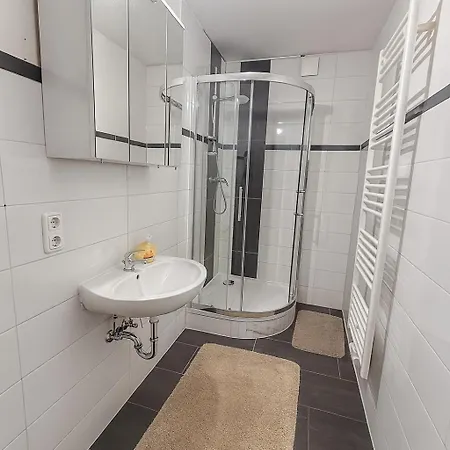 Grosses In Siegen-kreuztal Auch Fuer Monteure * קרויצטאל