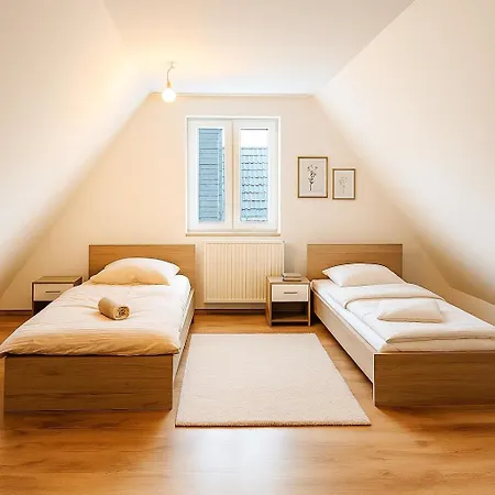 בית אירוח Grosses In Siegen-kreuztal Auch Fuer Monteure