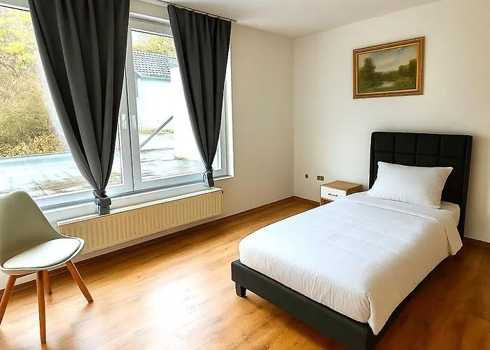 Grosses In Siegen-kreuztal Auch Fuer Monteure Rum i privatbostad Kreuztal