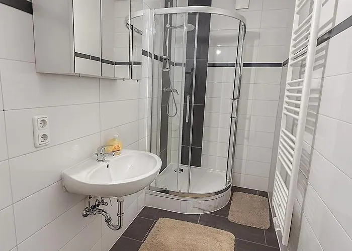 Grosses In Siegen-kreuztal Auch Fuer Monteure * Kreuztal